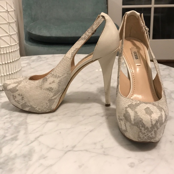 Guess heels - Picture 3 of 4